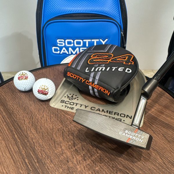 Scotty Cameron H24 Holiday Phantom 9.2 Putter 節日限定款