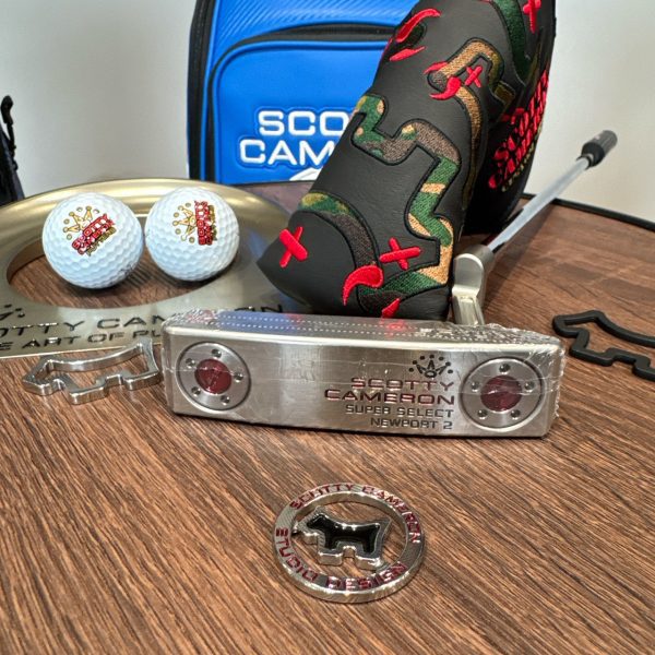 Scotty Cameron Super Select Newport 2 in SSS with a Junkyard Fog stamp