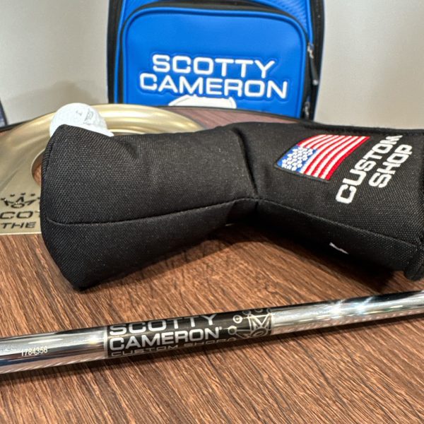 Scotty Cameron Super Select Newport 2 in SSS with a Custom Shop