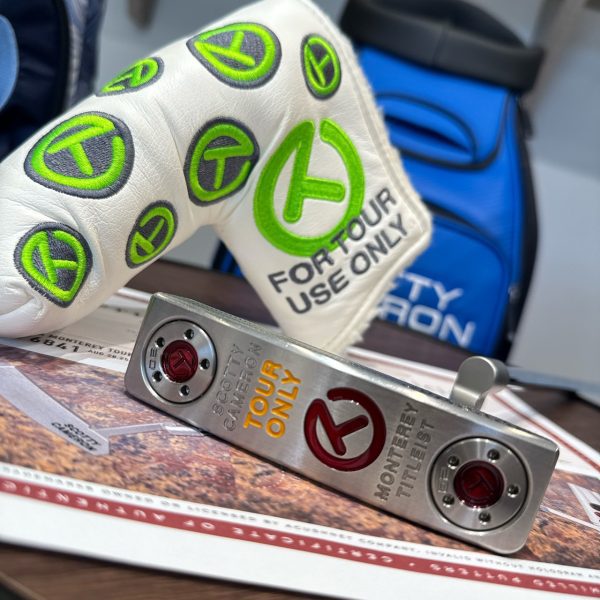 Scotty Cameron Tour Studio Select Newport 1.5 SSS 20g Circle T Putter