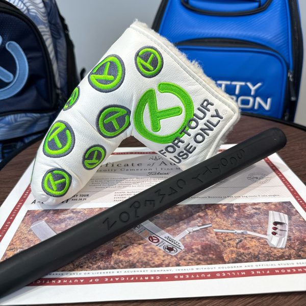 Scotty Cameron Tour Studio Select Newport 1.5 SSS 20g Circle T Putter