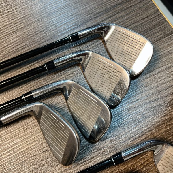 售一套二手TaylorMade BURNER 新手套桿組 0001